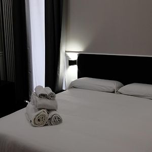Budget King Room
